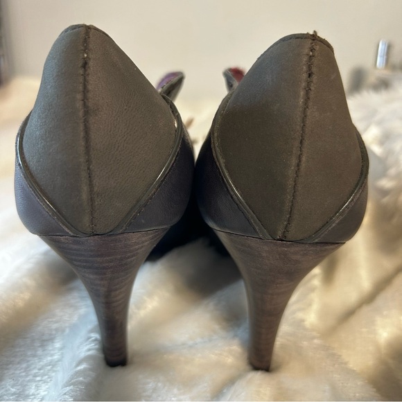 Poetic License 6 1/2 M Flux Leather Heel Bootie,Gray 3.5" Rhinestone Peep Toe - Picture 7 of 16